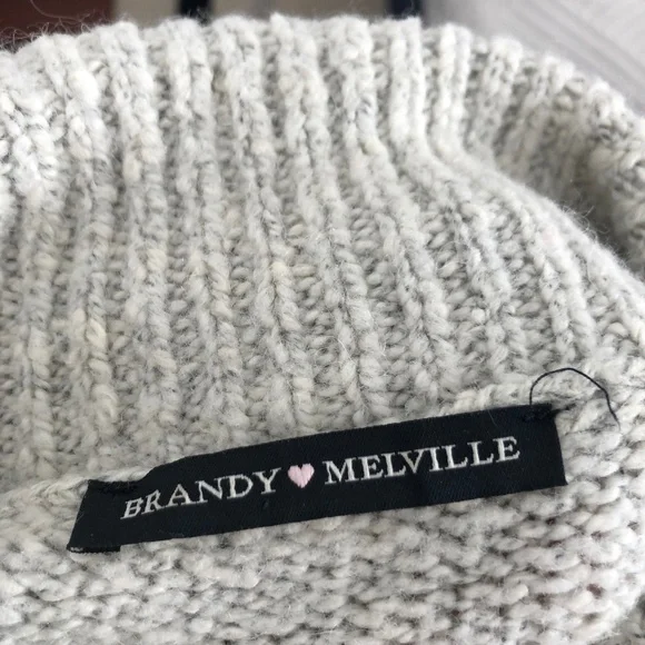BRANDY MELVILLE sweater gray EUC - Picture 2 of 3